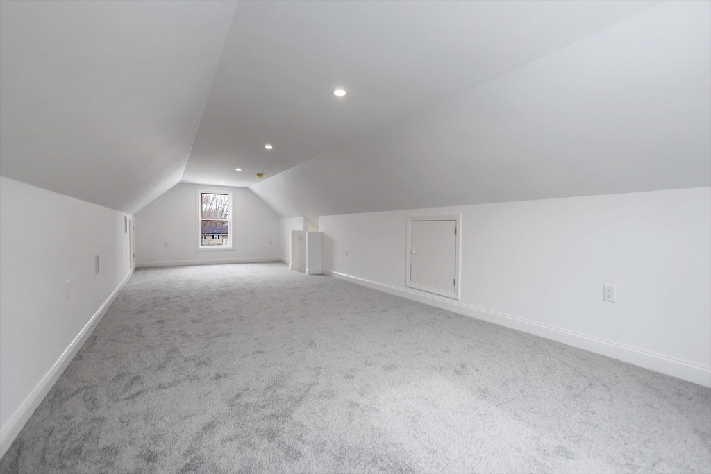 201 Aberdeen Road Methuen, MA 01844 - Photo 16 of 33