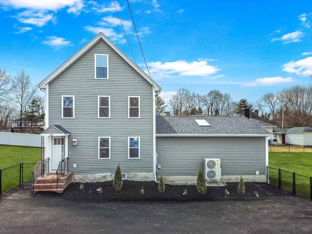 201 Aberdeen Road Methuen, MA 01844 - Photo 22 of 33