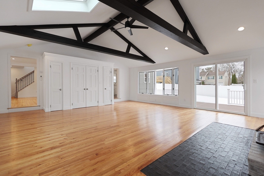 201 Aberdeen Road Methuen, MA 01844 - Photo 4 of 33