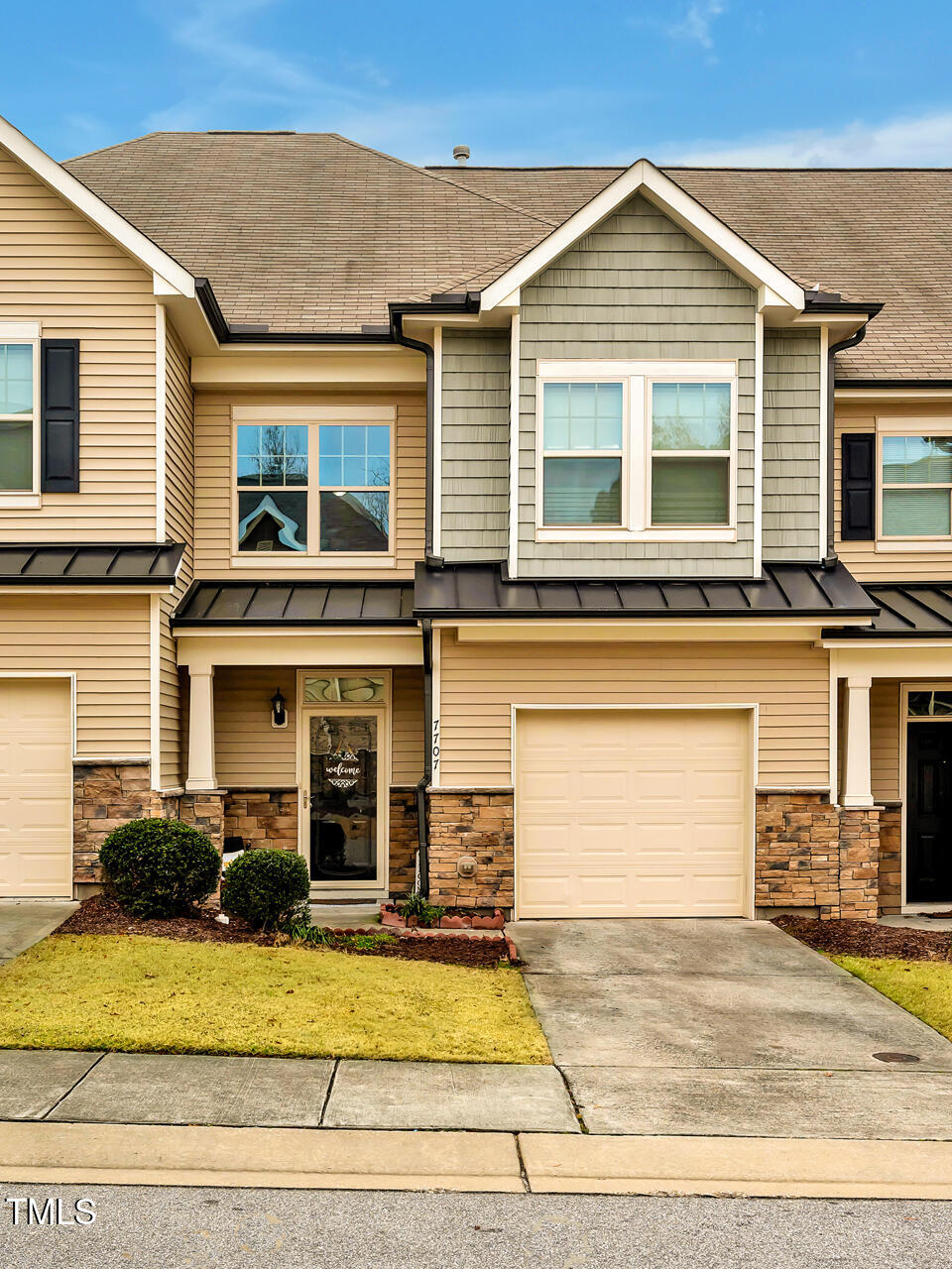 7707 Weathered Oak Way Raleigh, NC 27616 - Photo 2 of 33 FAR_3344