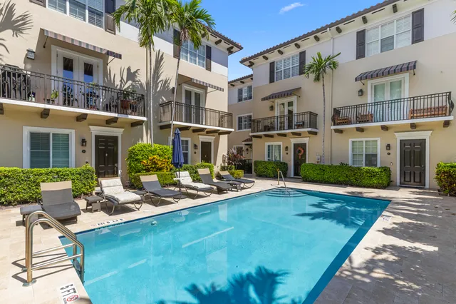 $6,000 | 65 Southeast 5th Avenue, Unit B, Delray Beach, FL 33483