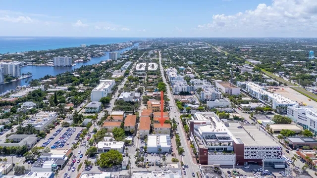 $6,000 | 65 Southeast 5th Avenue, Unit B, Delray Beach, FL 33483