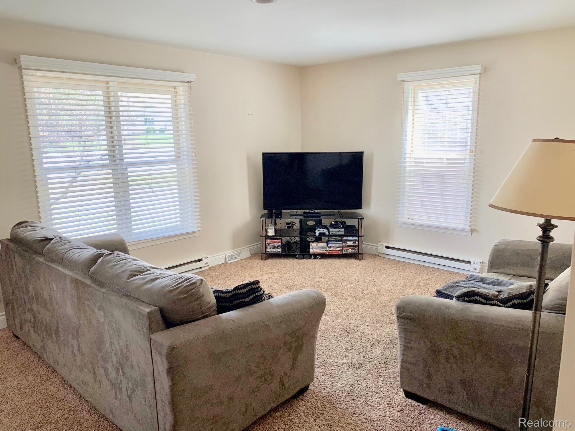 14114 Torrey Road Fenton, MI 48430 - Photo 25 of 82 LR9.jpeg