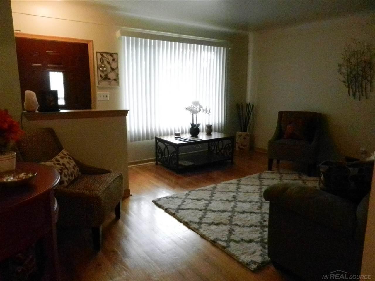 23837 Rausch Avenue Eastpointe, MI 48021 - Photo 7 of 47