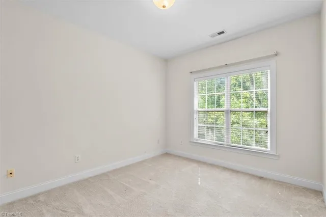 $220,000 | 524 College Road, Unit 306, Greensboro, NC 27410