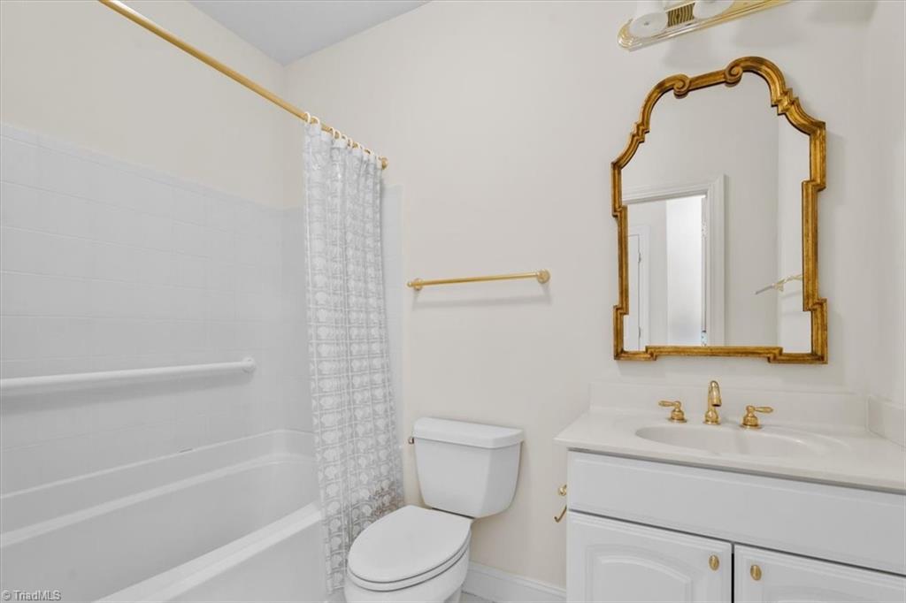 524 College Road, Unit 306 Greensboro, NC 27410 - Photo 26 of 35