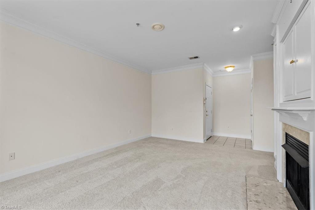 524 College Road, Unit 306 Greensboro, NC 27410 - Photo 5 of 35