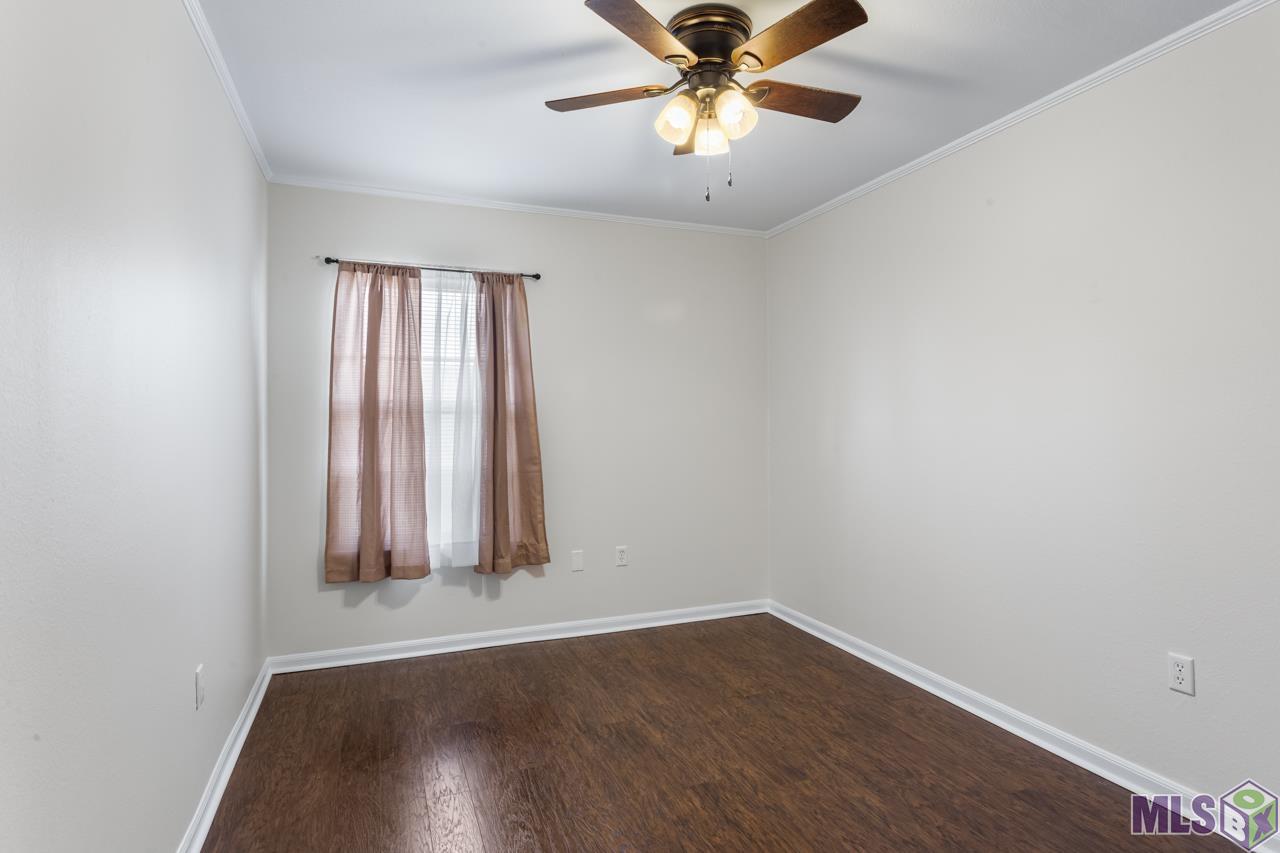 2406 Shadowbrook Drive Baton Rouge, LA 70816 - Photo 13 of 26 Guest Bedroom