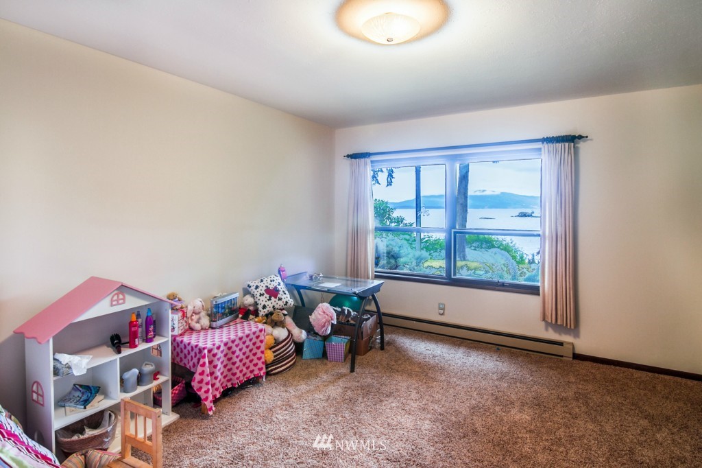 353 Cove Road Bellingham, WA 98229 - Photo 11 of 18