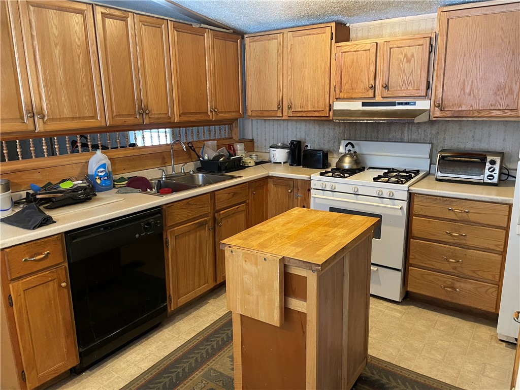 1017 Humphrey Road Hamilton, NY 13332 - Photo 32 of 49