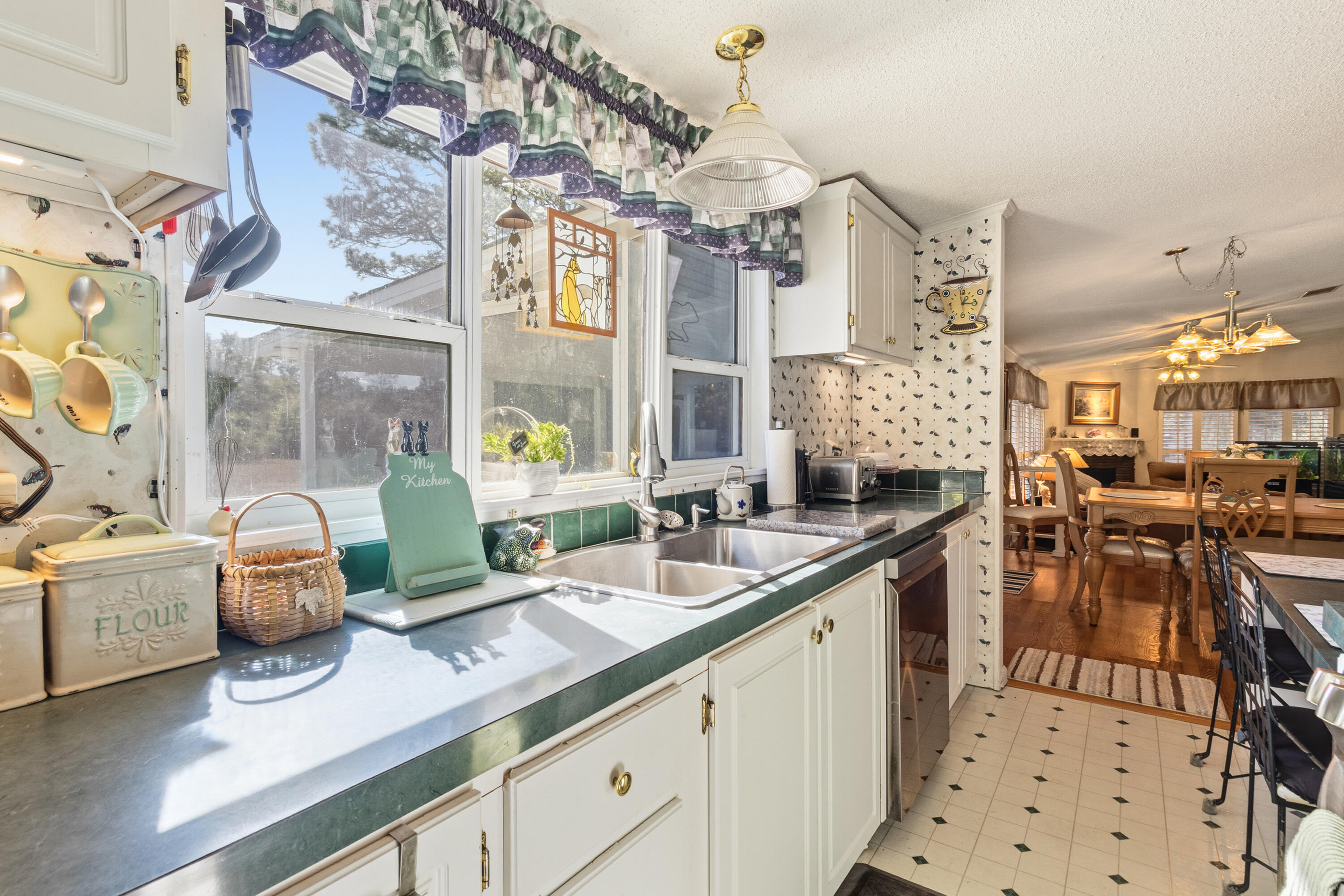 387 Pope Street Freeport, FL 32439 - Photo 9 of 82 46-print-IMG_4600