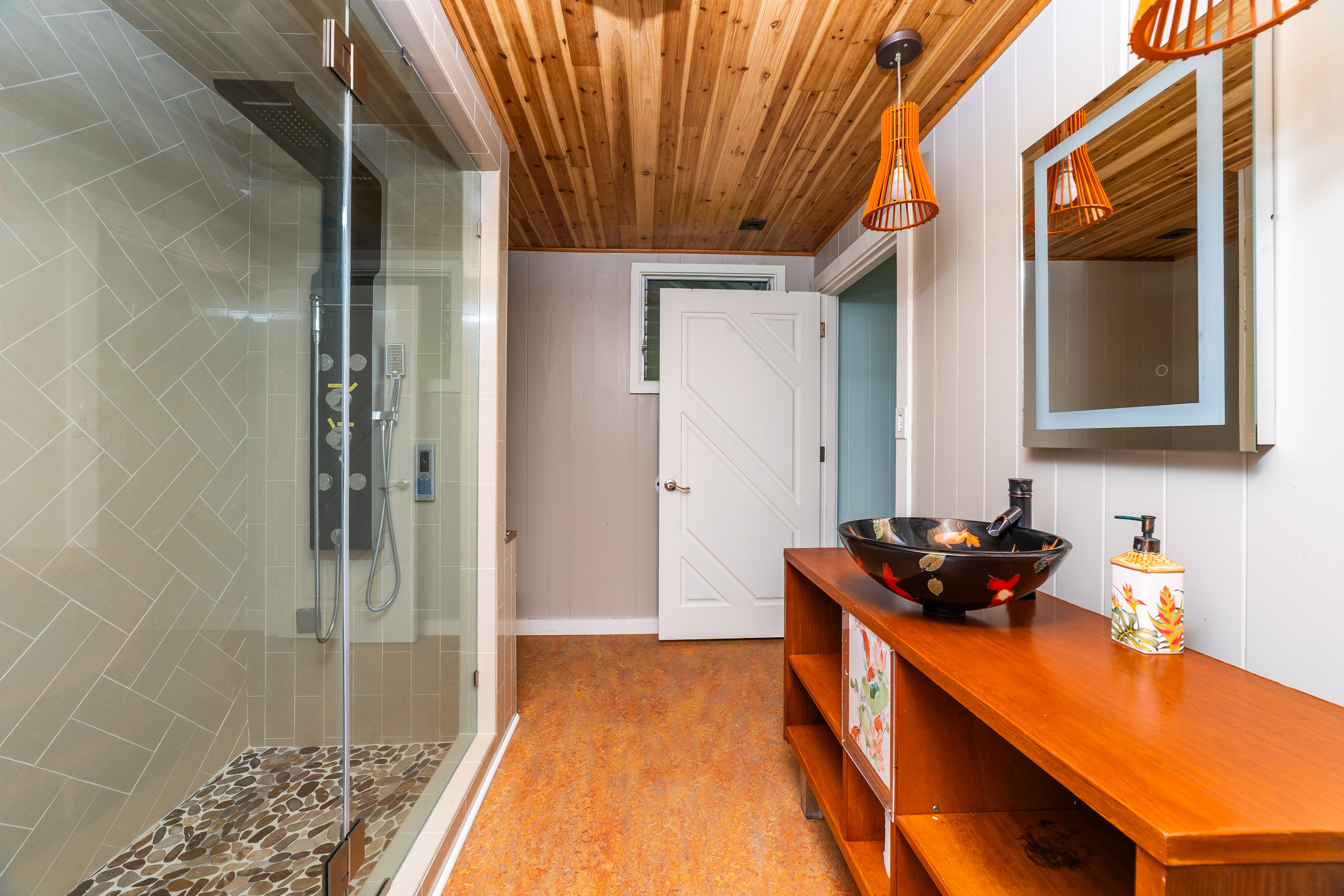 2637 Kaiwiki Road Hilo, HI 96720 - Photo 13 of 30 Gallery Image 13
