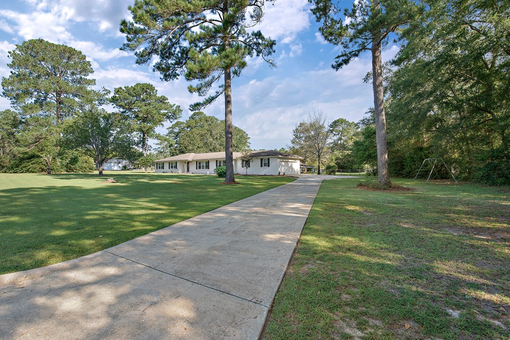 2006 Spaulding Road Dothan, AL 36301 - Photo 16 of 40