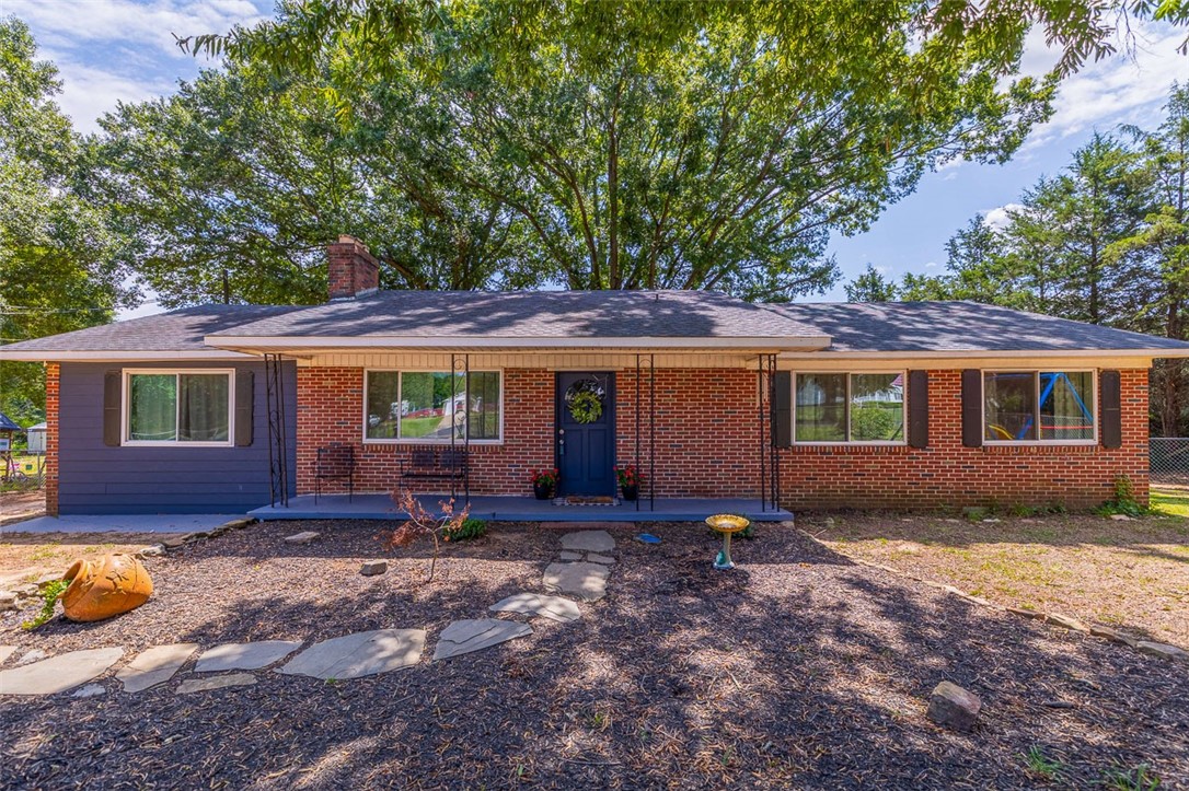 139 Williams Road Pelzer, SC 29669 - Photo 1 of 36