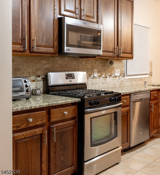 19 Bayard Road Somerset, NJ 08873 - Photo 8 of 27 Gallery Image 8