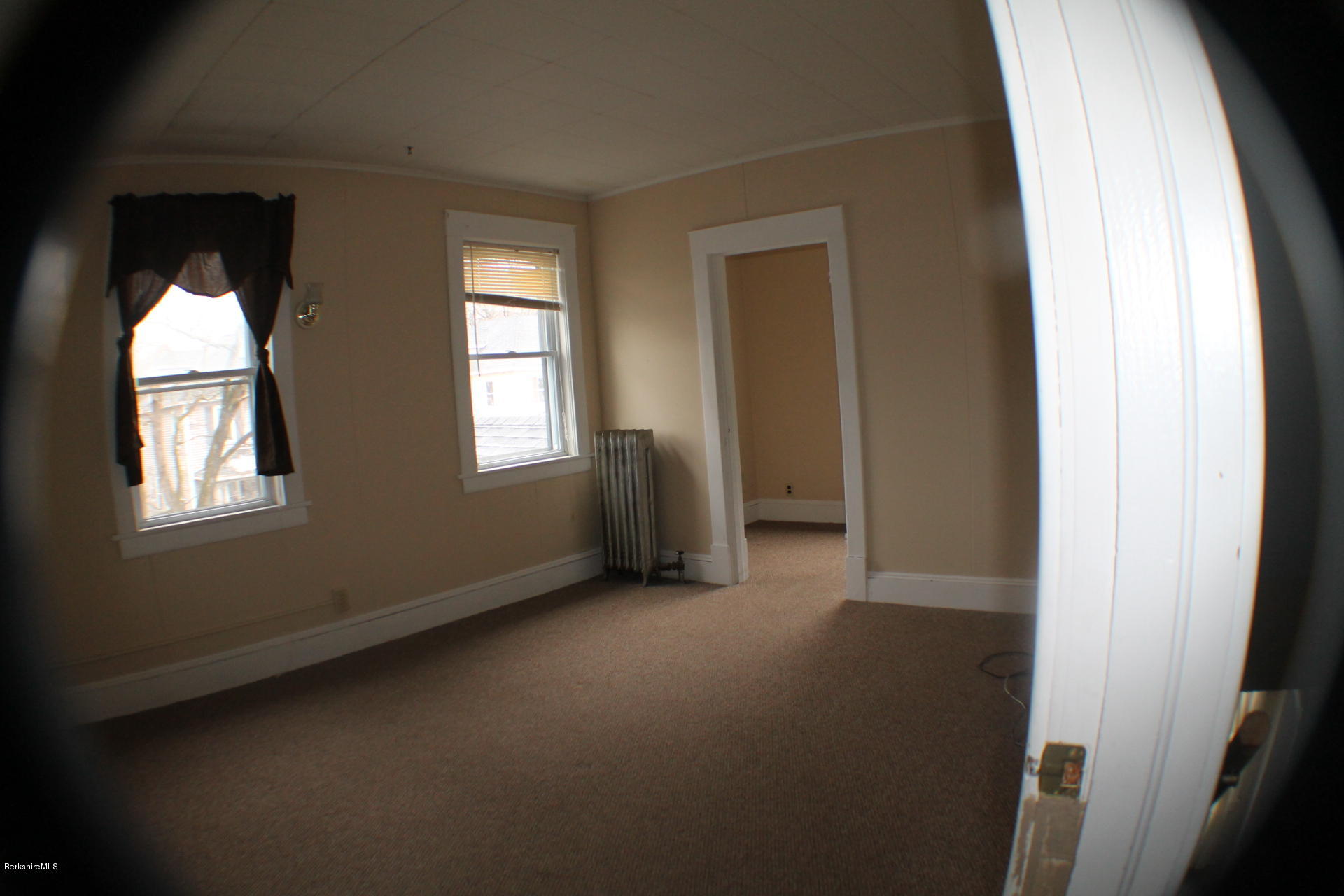 80 Bay State Road Pittsfield, MA 01201 - Photo 13 of 17 Living room