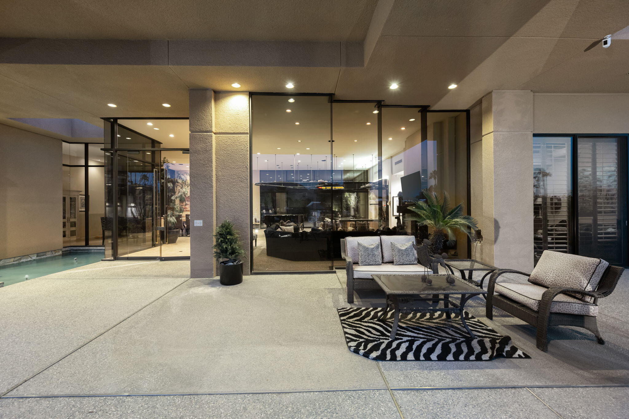 73380 Agave Lane Palm Desert, CA 92260 - Photo 79 of 81 a lobby with furniture and a rug
