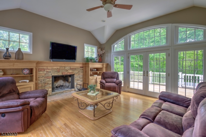 77 Riverside Drive Bernards, NJ 07920 - Photo 4 of 39