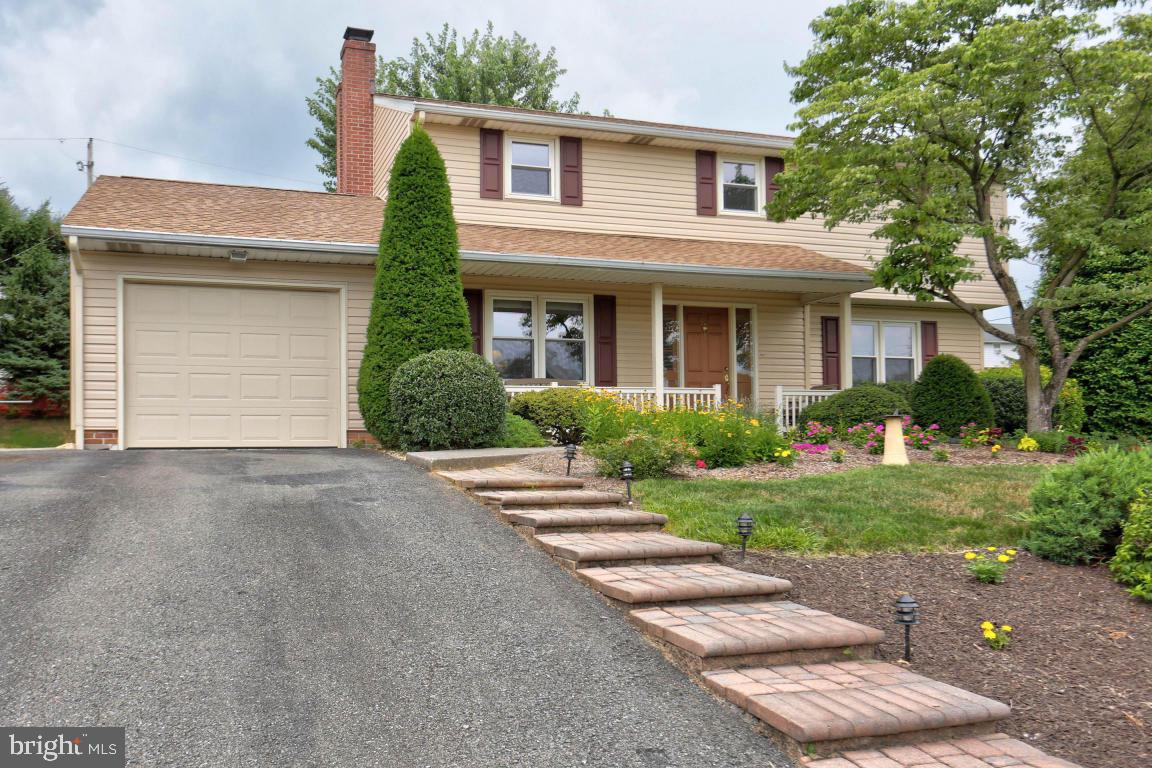 2166 Coventry Road Lancaster, PA 17601 - Photo 1 of 39 Gallery Image 1