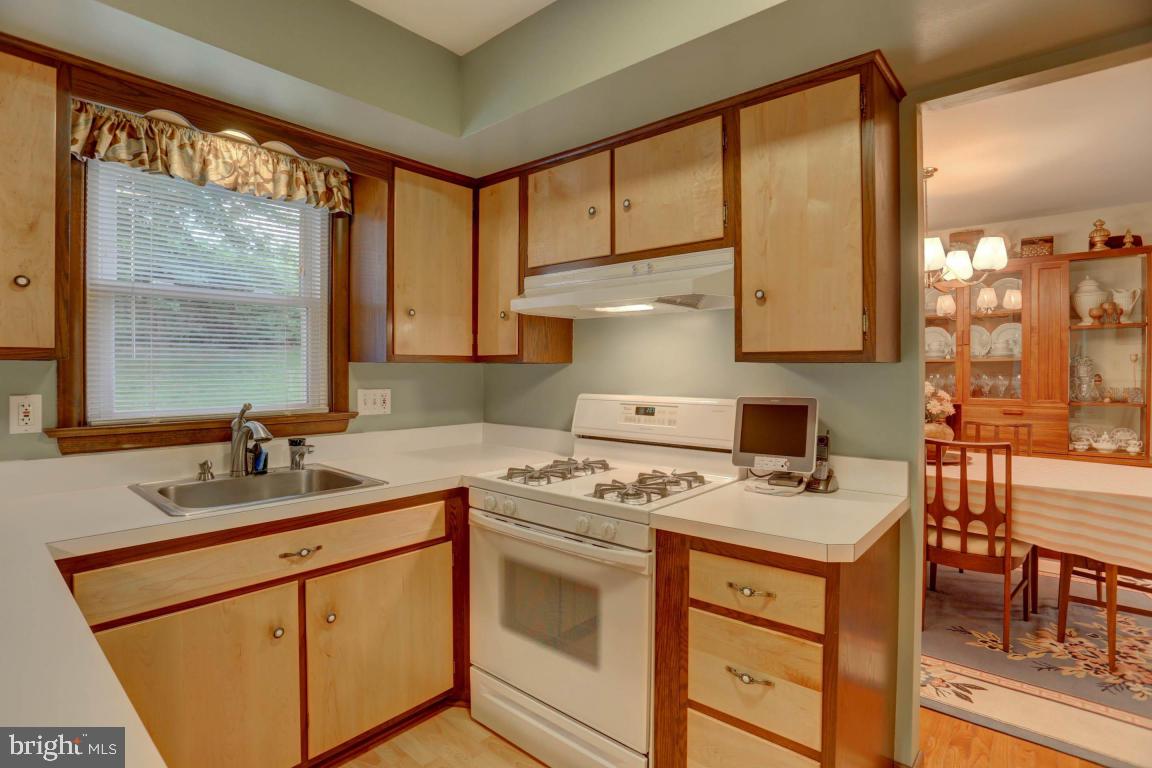 2166 Coventry Road Lancaster, PA 17601 - Photo 14 of 39 Gallery Image 14
