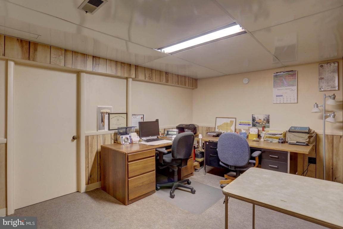 2166 Coventry Road Lancaster, PA 17601 - Photo 24 of 39 Gallery Image 24