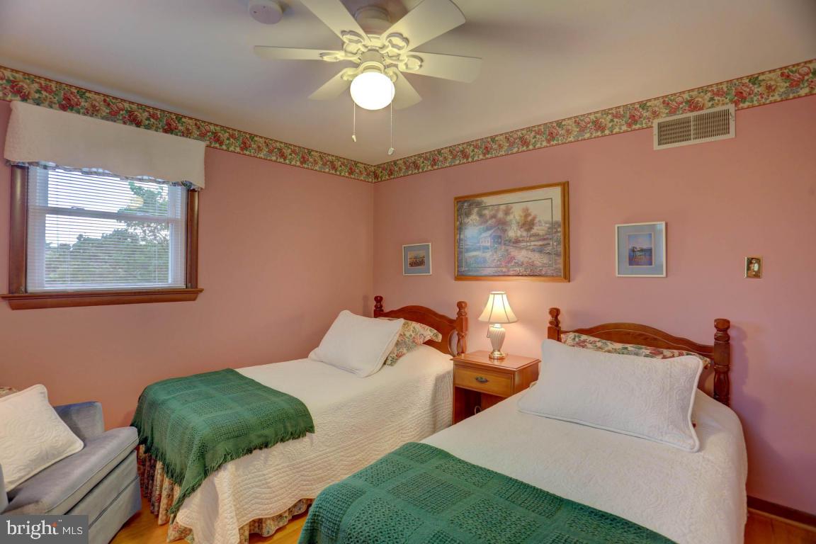 2166 Coventry Road Lancaster, PA 17601 - Photo 34 of 39 Gallery Image 34