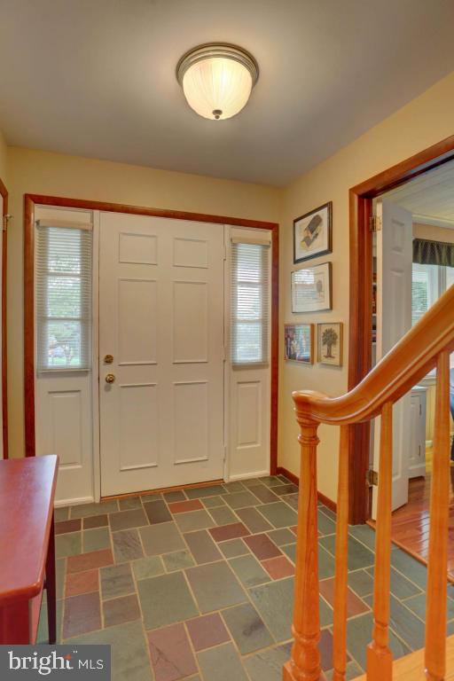 2166 Coventry Road Lancaster, PA 17601 - Photo 5 of 39 Gallery Image 5
