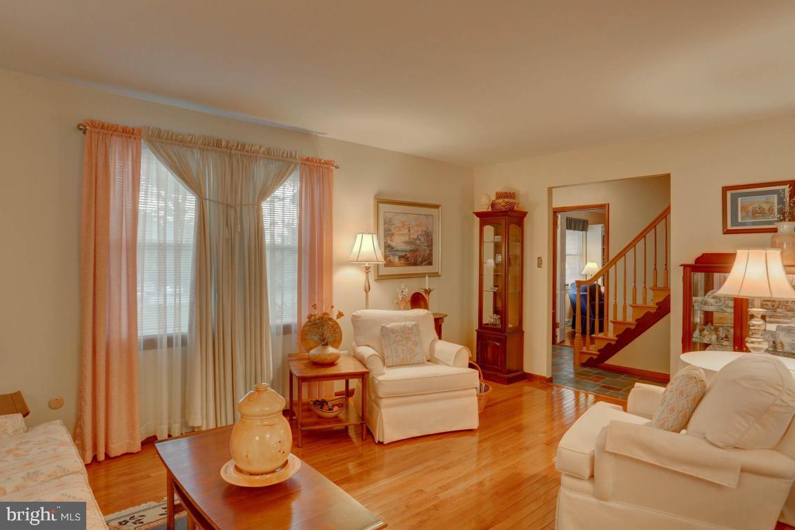2166 Coventry Road Lancaster, PA 17601 - Photo 8 of 39 Gallery Image 8
