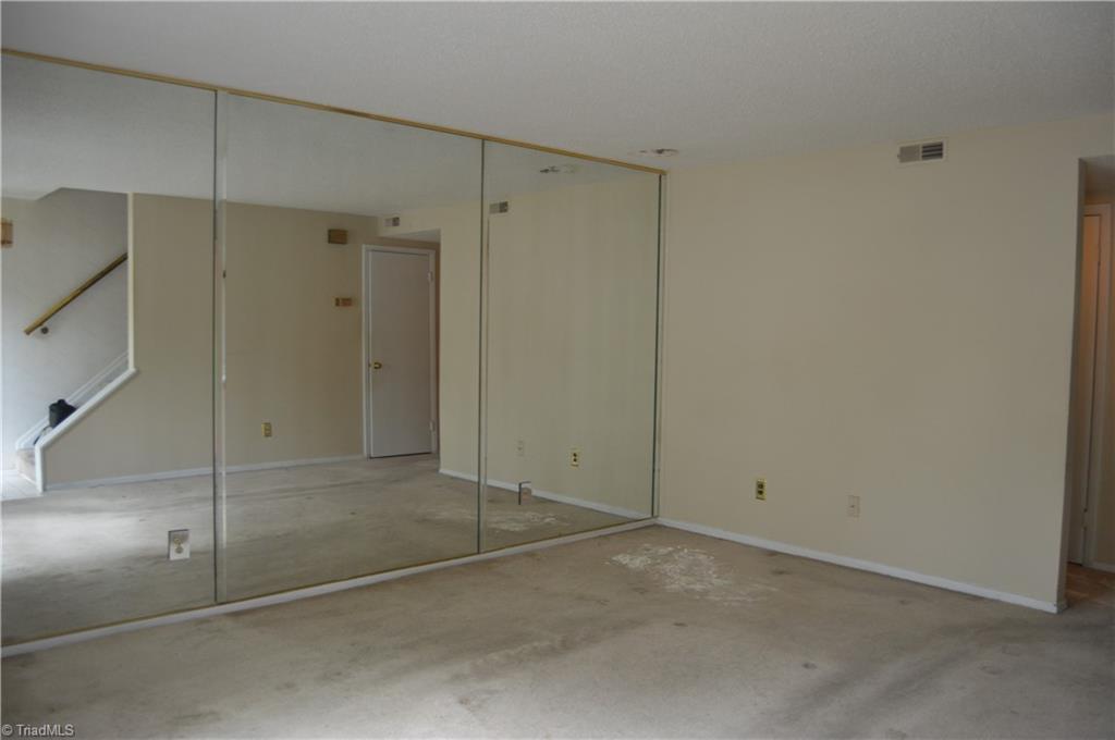 1704 North Hamilton Street, Unit E High Point, NC 27262 - Photo 6 of 7 Living Room