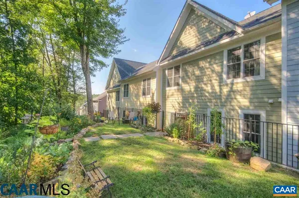 $2,865 | 164 Brookwood Drive, Charlottesville, VA 22902