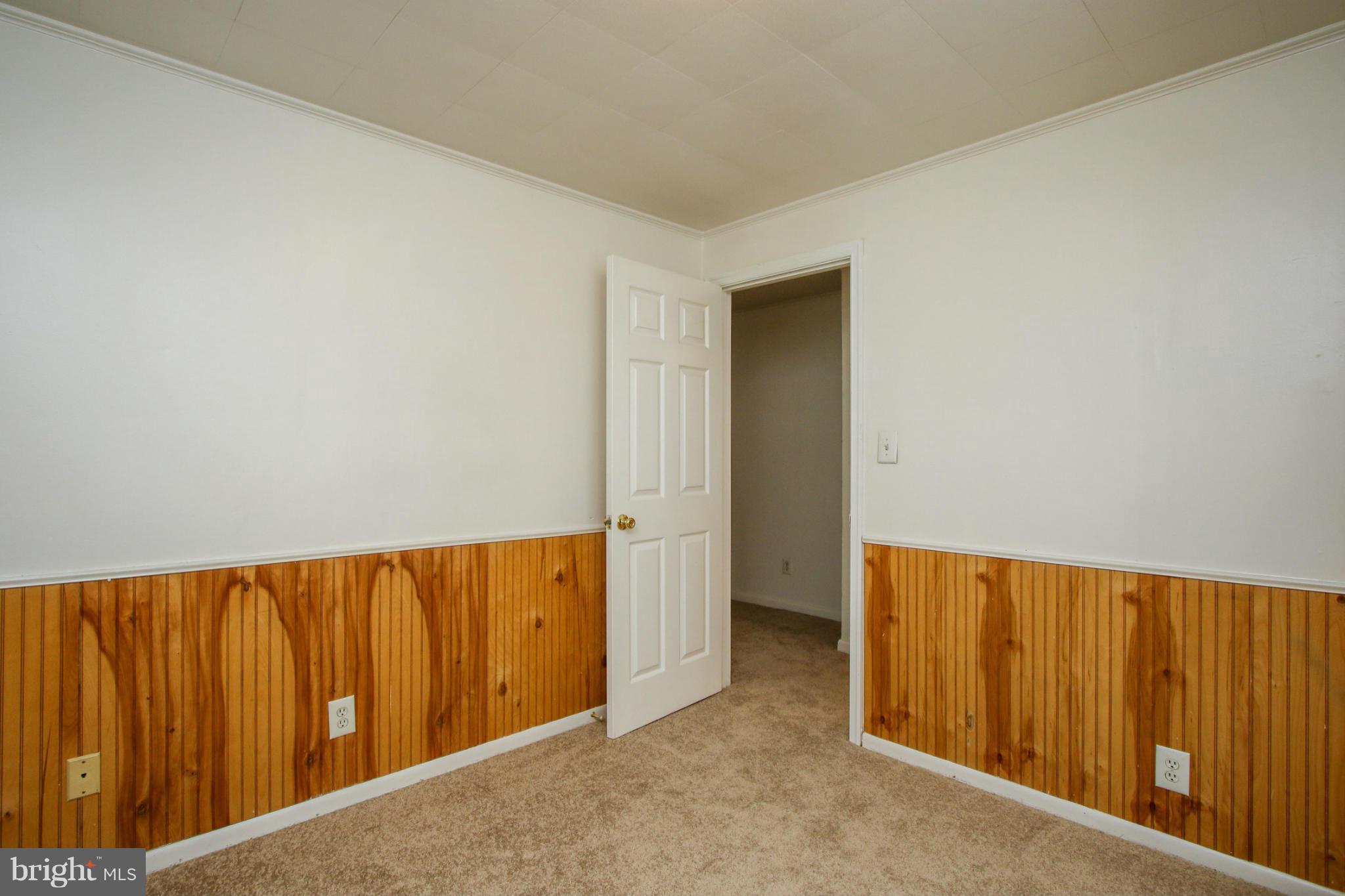 245 Arundel Road Pasadena, MD 21122 - Photo 23 of 30 Bedroom 3