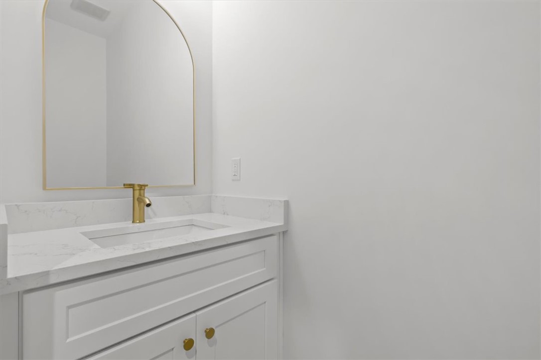 151 Rivendell Drive Anderson, SC 29621 - Photo 23 of 48 Powder bath