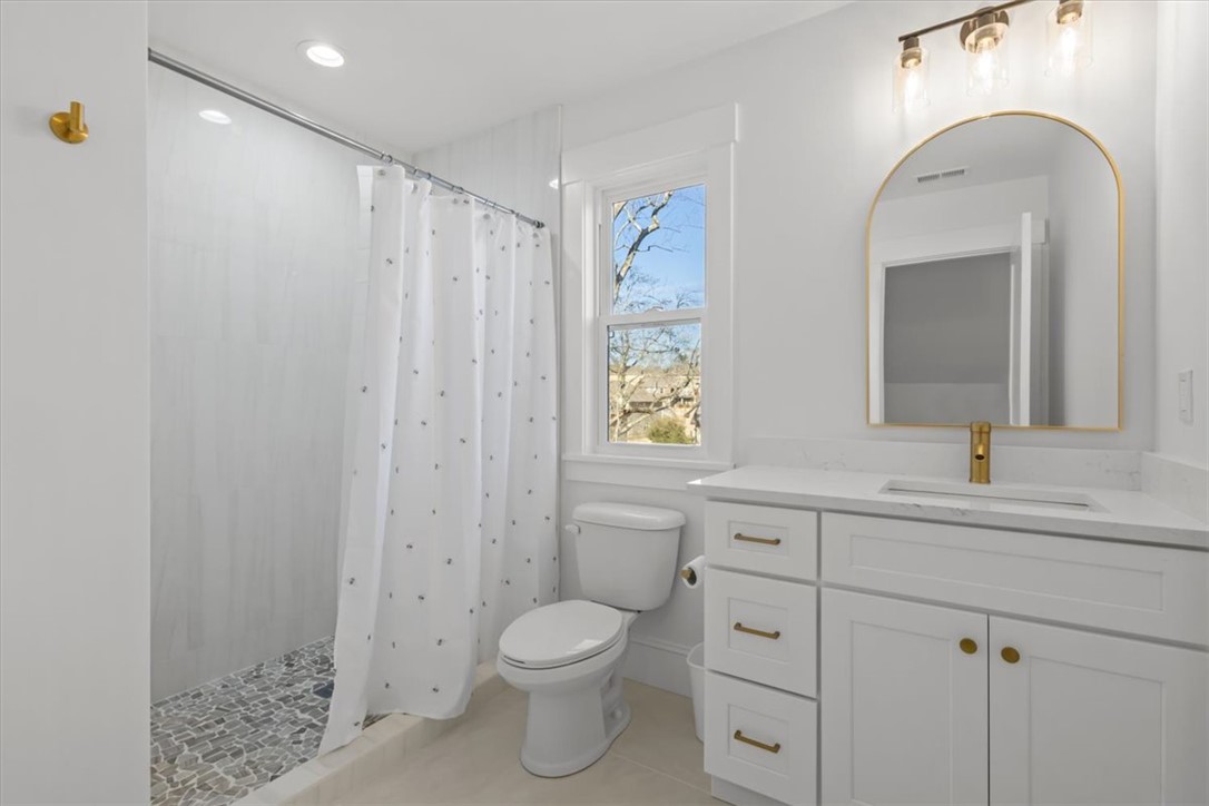 151 Rivendell Drive Anderson, SC 29621 - Photo 35 of 48 Bathroom on the upper level