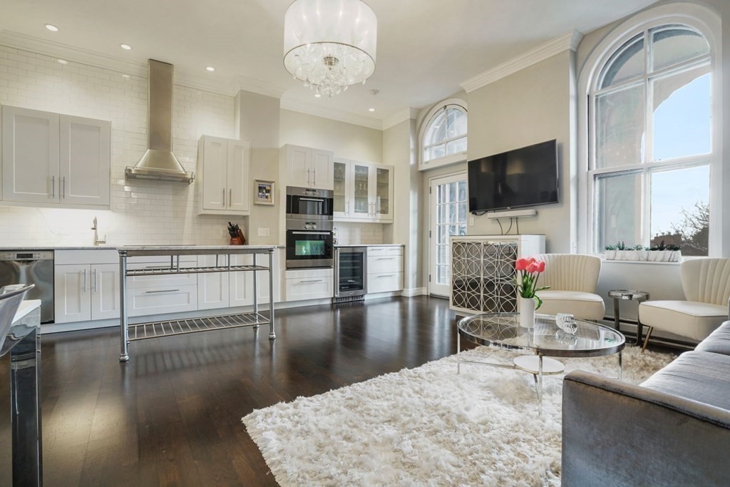 100 Captains Row, Unit 301 Chelsea, MA 02150 - Photo 11 of 18