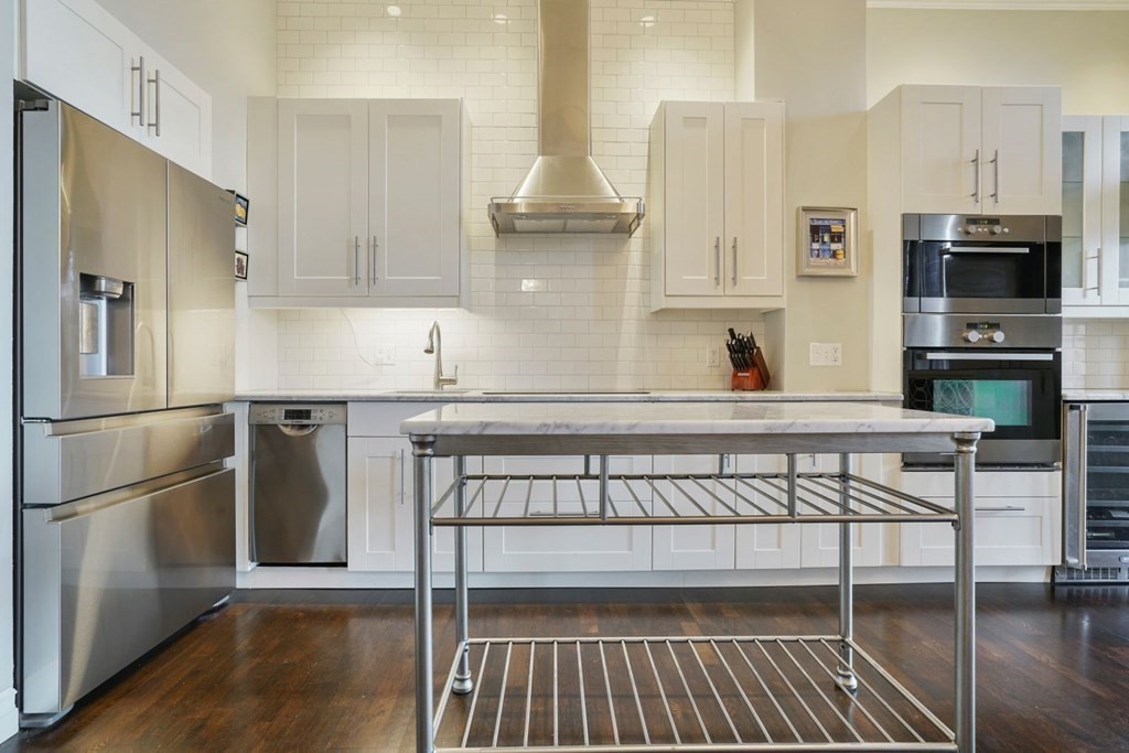 100 Captains Row, Unit 301 Chelsea, MA 02150 - Photo 5 of 18