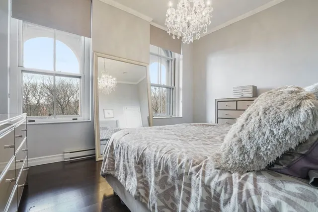 $2,950 | 100 Captains Row, Unit 301, Chelsea, MA 02150