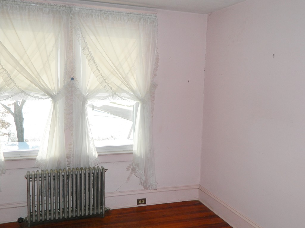 82 Hadley Road Sunderland, MA 01375 - Photo 14 of 26 Gallery Image 14