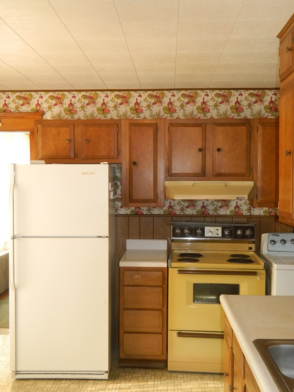 82 Hadley Road Sunderland, MA 01375 - Photo 6 of 26 Gallery Image 6