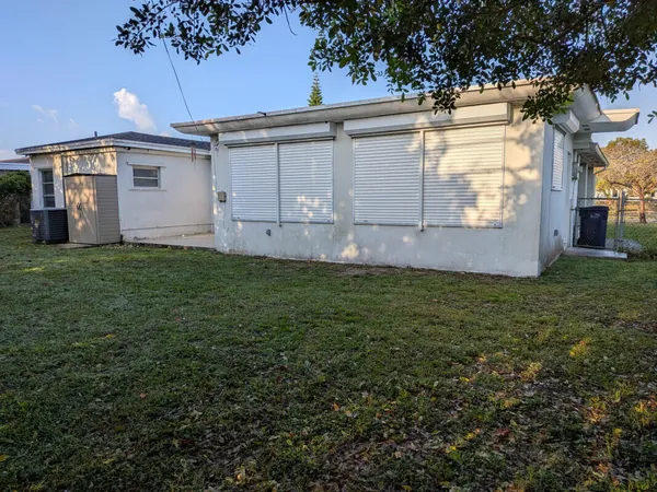 $3,250 | 14521 Ellington Street, Miami, FL 33176