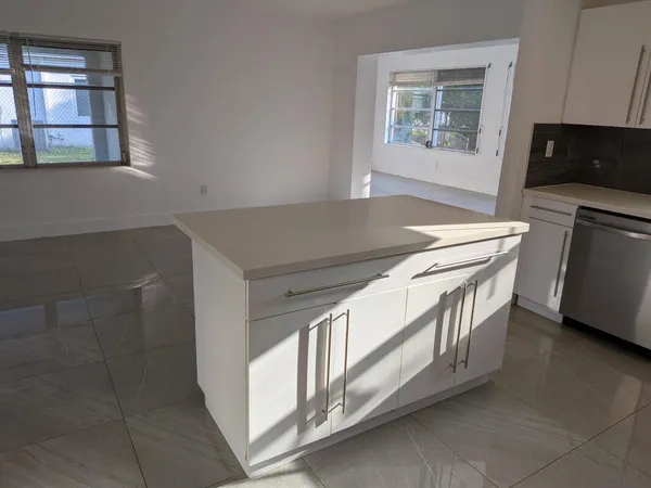 $3,250 | 14521 Ellington Street, Miami, FL 33176
