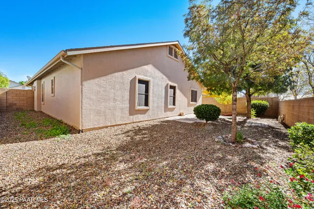 $415,000 | 328 La Paz Street, Dewey, AZ 86327