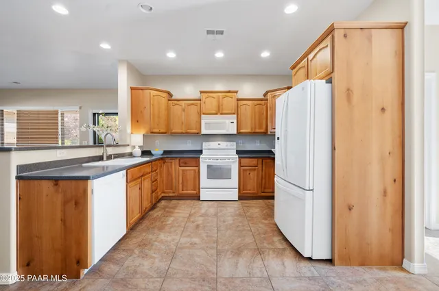 $415,000 | 328 La Paz Street, Dewey, AZ 86327