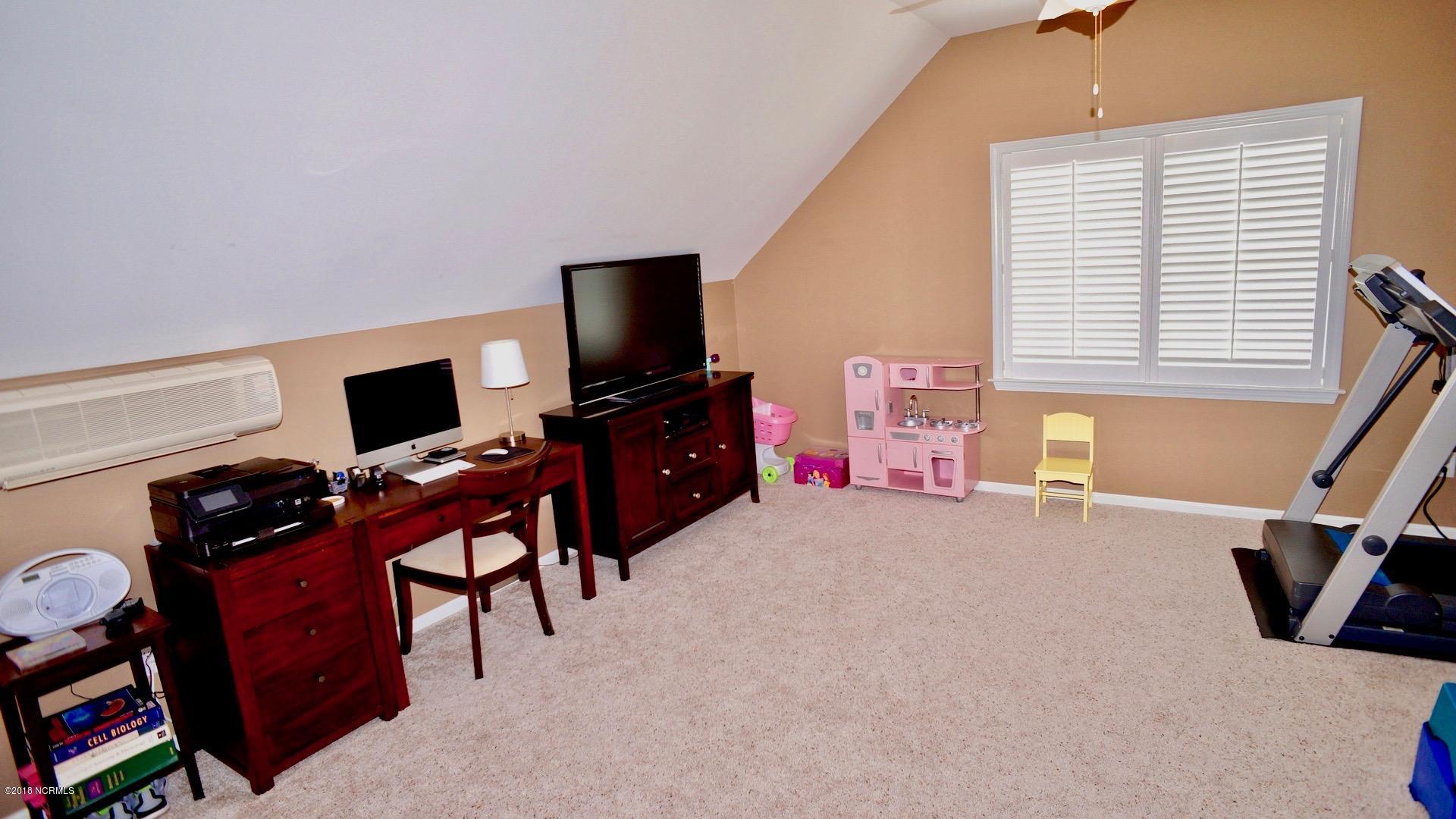 107 Westerly Road New Bern, NC 28560 - Photo 26 of 37 28. WESTERLY 107 05-06-18 026