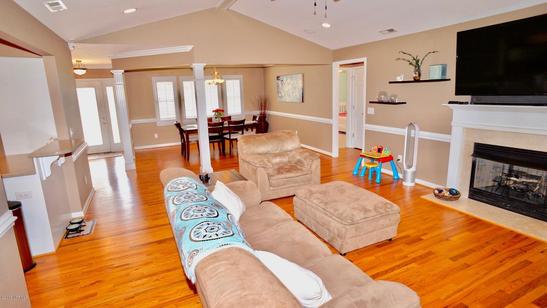 107 Westerly Road New Bern, NC 28560 - Photo 5 of 37 06. WESTERLY 107 05-06-18 007