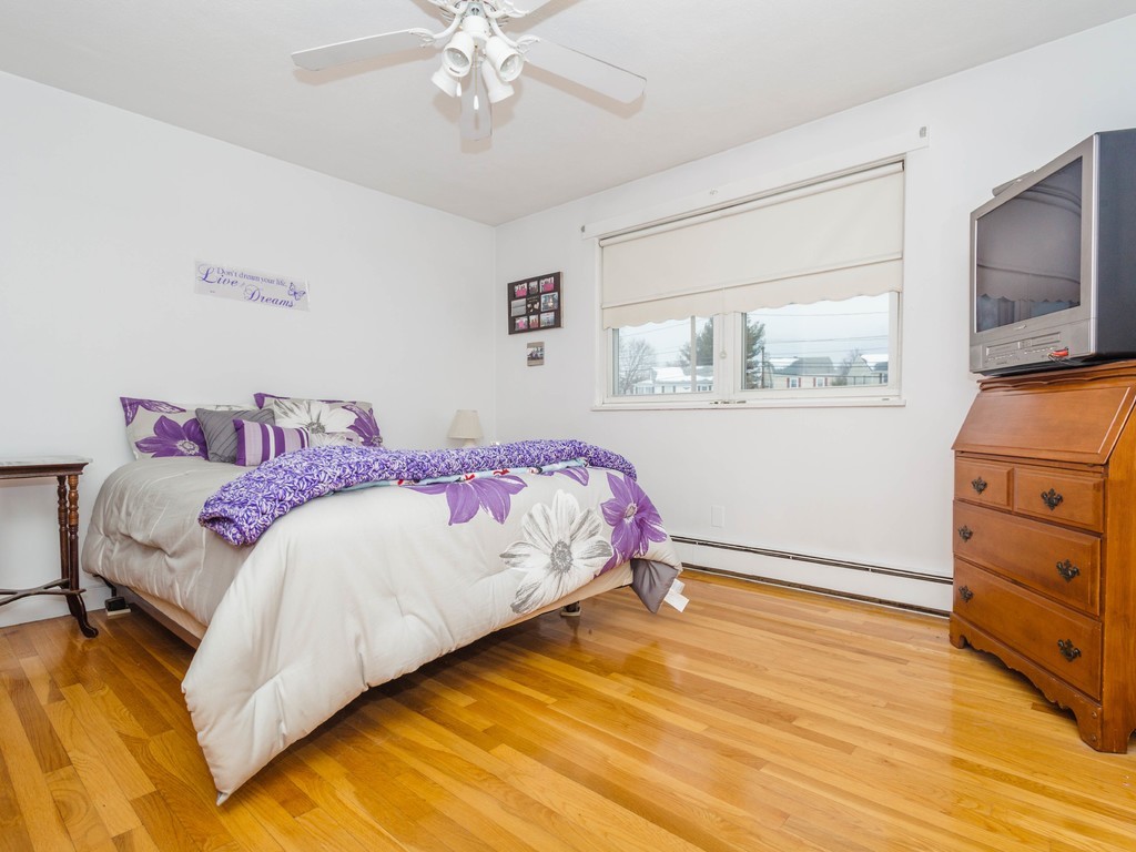 31 Warren Street, Unit 11 Waltham, MA 02453 - Photo 12 of 23