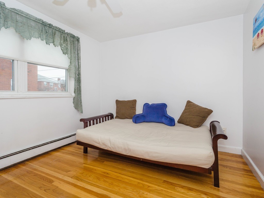 31 Warren Street, Unit 11 Waltham, MA 02453 - Photo 15 of 23