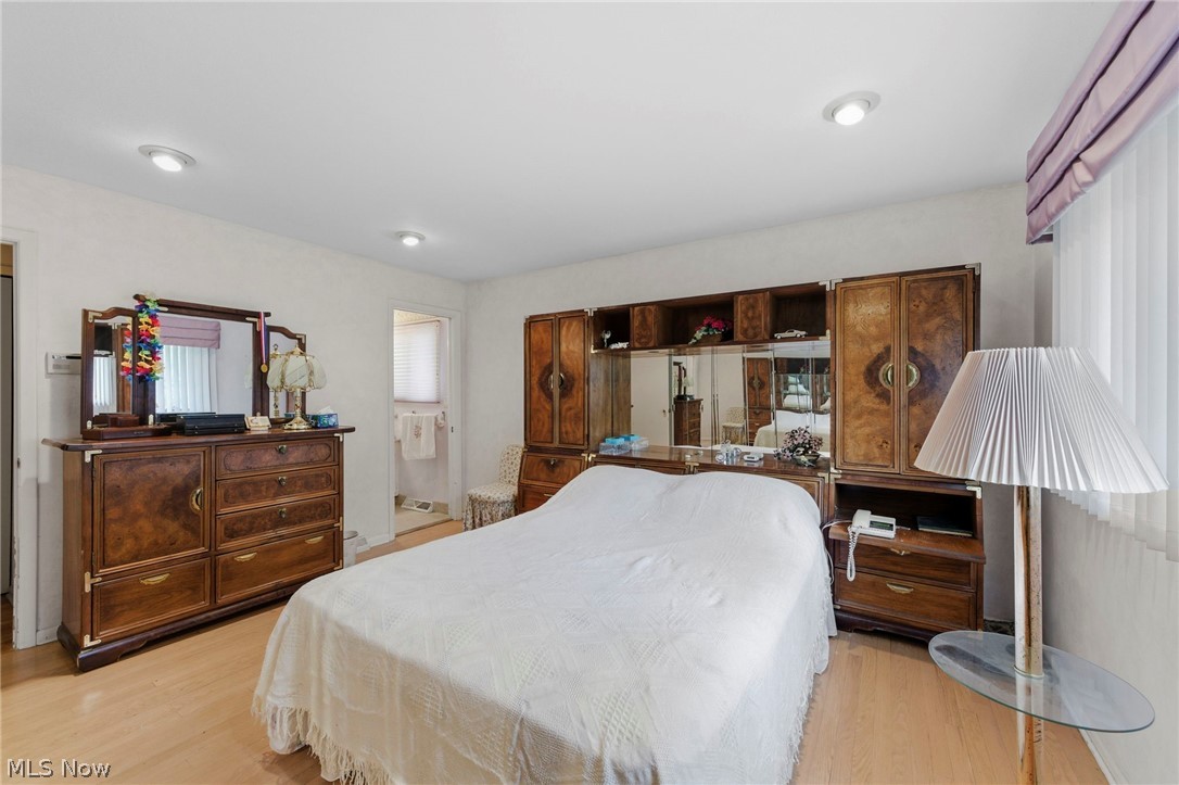 2619 South Green Road Beachwood, OH 44122 - Photo 23 of 38