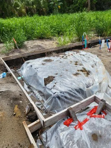 a view of an outdoor space