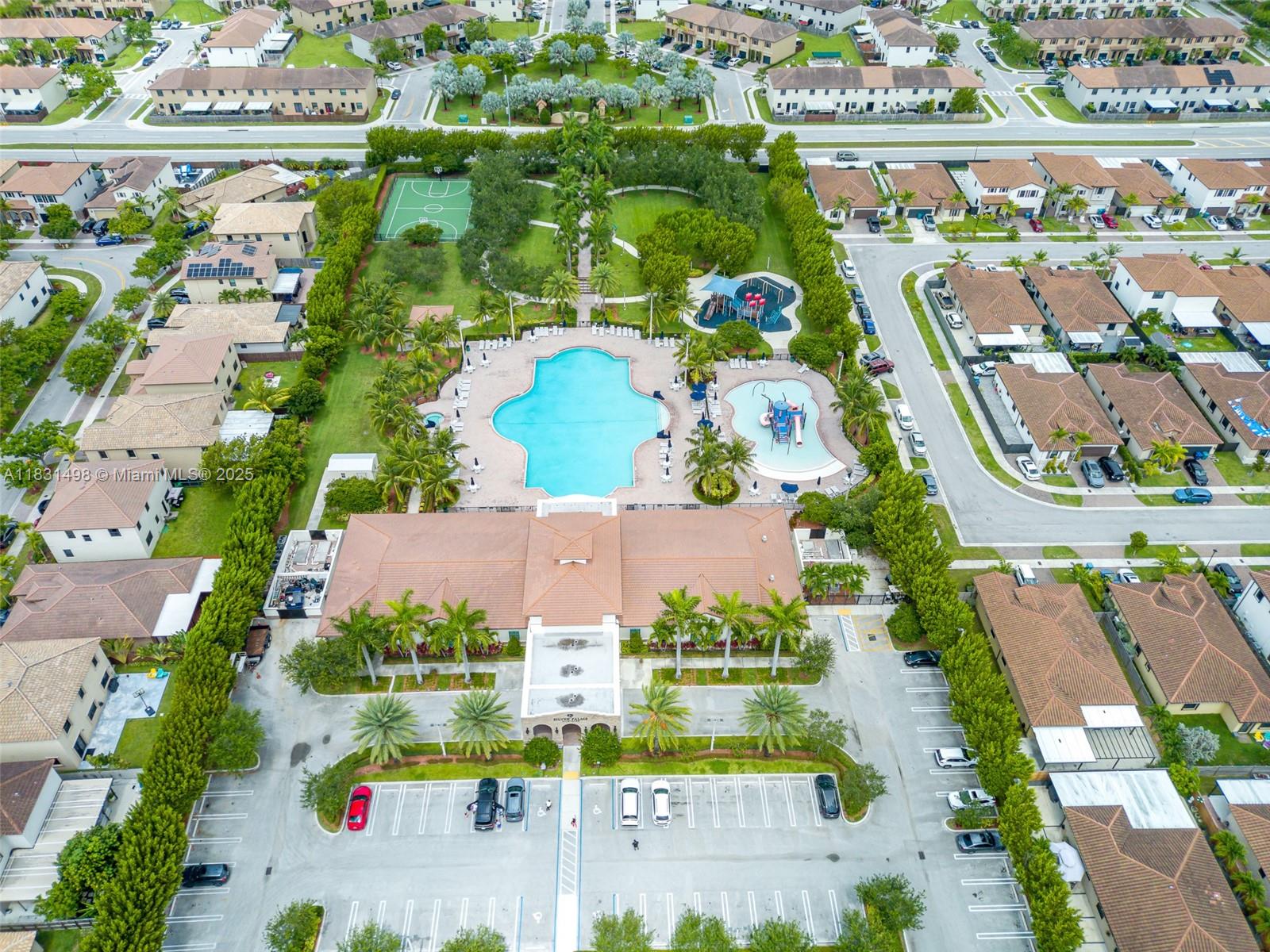 23480 Southwest 113th Avenue, Unit 23480 Homestead, FL 33032 - Photo 39 of 43