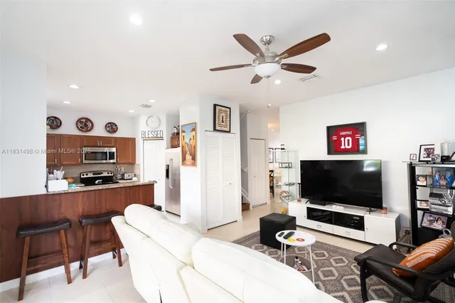 $2,950 | 23480 Southwest 113th Avenue, Unit 23480, Homestead, FL 33032